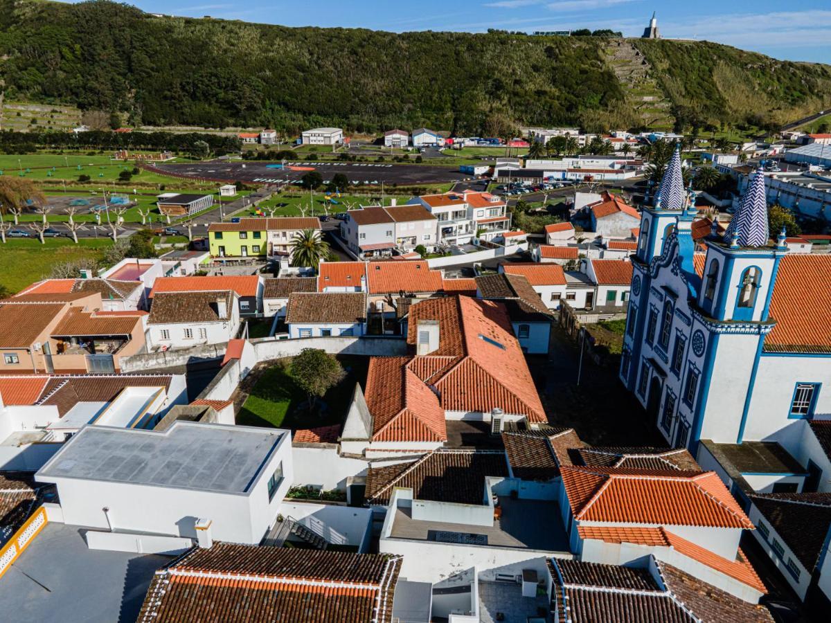 Apartamentos Da Travessa Praia da Vitória Exteriör bild