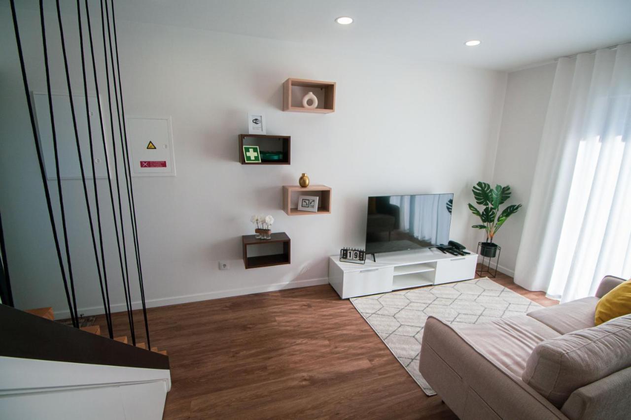 Apartamentos Da Travessa Praia da Vitória Exteriör bild